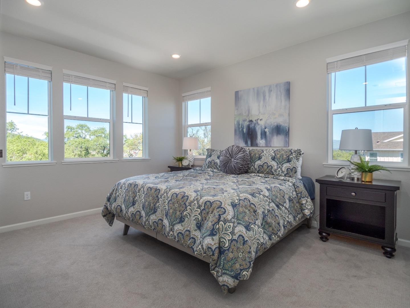 Detail Gallery Image 18 of 52 For 6416 Laguna Seca, Gilroy,  CA 95020 - 4 Beds | 2/2 Baths