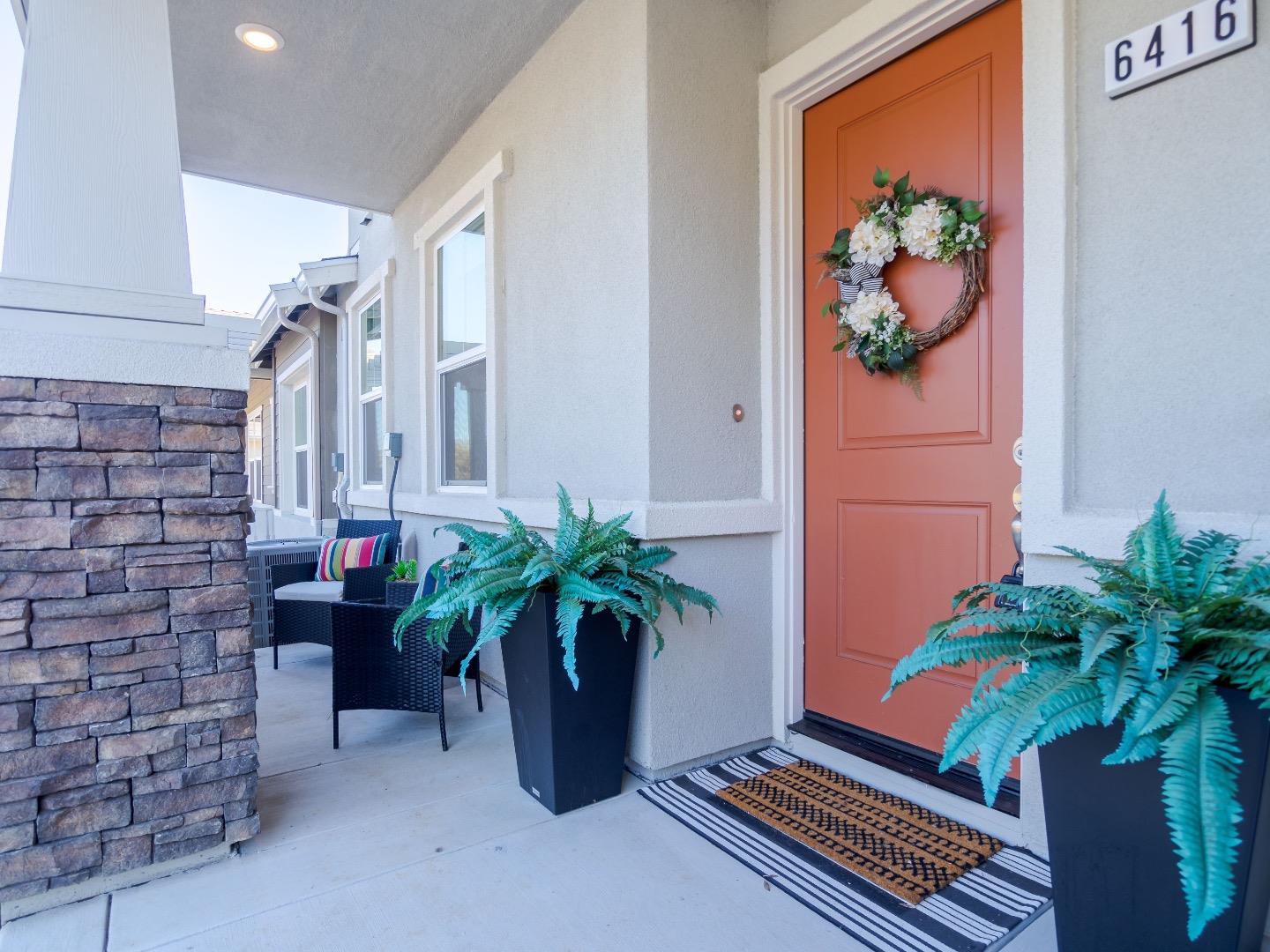 Detail Gallery Image 2 of 52 For 6416 Laguna Seca, Gilroy,  CA 95020 - 4 Beds | 2/2 Baths