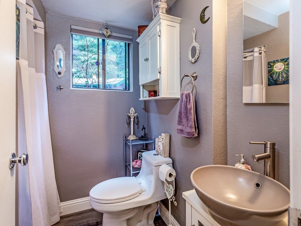 Detail Gallery Image 20 of 27 For 18422 Main Blvd, Los Gatos,  CA 95033 - 2 Beds | 2 Baths