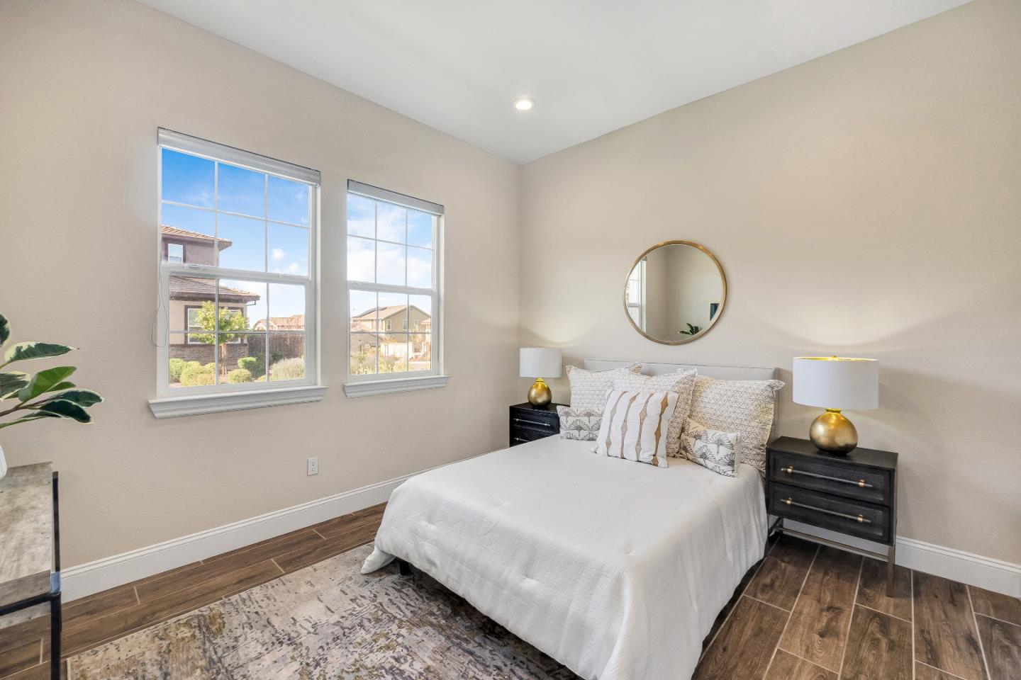 Detail Gallery Image 12 of 45 For 6 Harkness Cir, Hayward,  CA 94542 - 6 Beds | 4/1 Baths