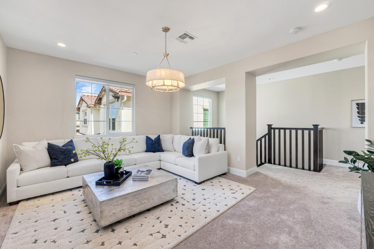 Detail Gallery Image 16 of 45 For 6 Harkness Cir, Hayward,  CA 94542 - 6 Beds | 4/1 Baths