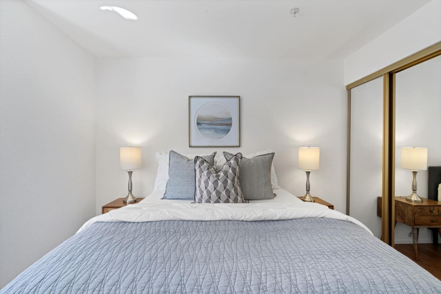 Detail Gallery Image 13 of 22 For 1721 California St #7,  Mountain View,  CA 94041 - 2 Beds | 2 Baths