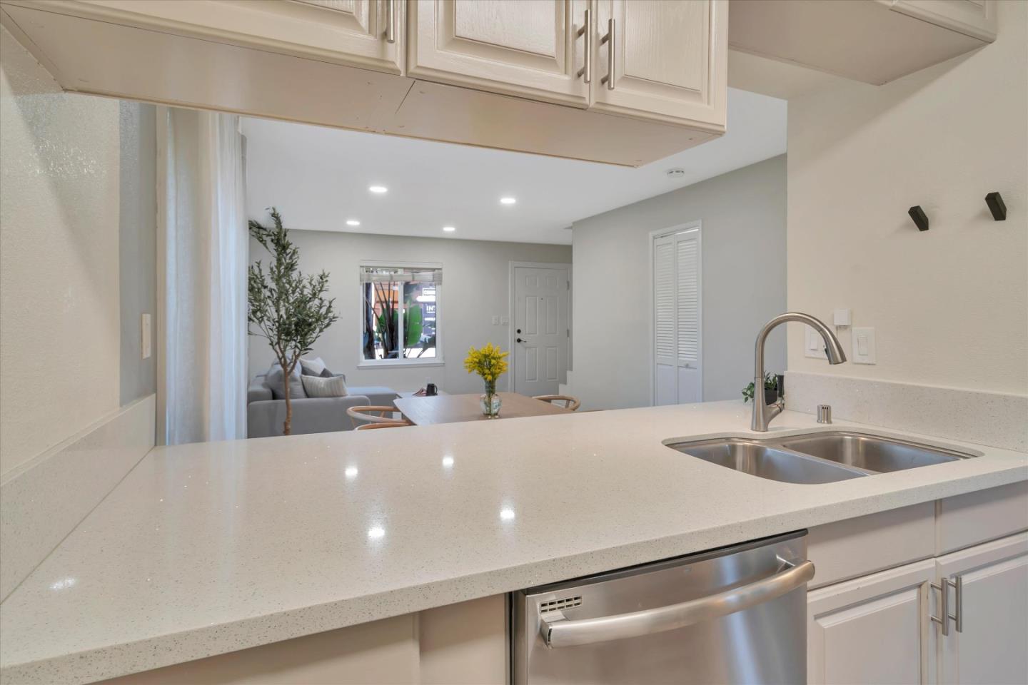 Detail Gallery Image 10 of 39 For 38623 Cherry Ln #161,  Fremont,  CA 94536 - 2 Beds | 1/1 Baths