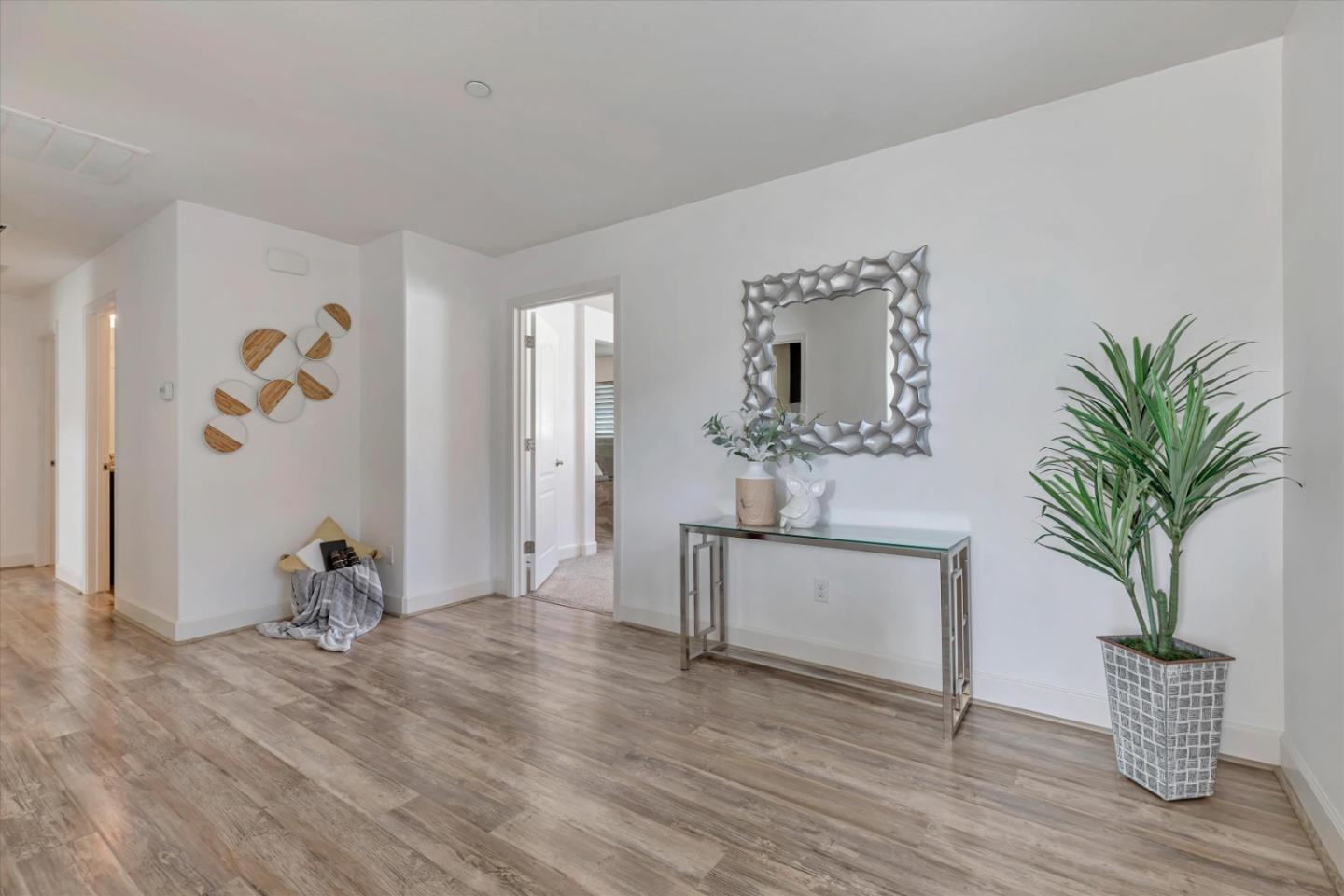 Detail Gallery Image 17 of 57 For 130 Palomino Pl, Gilroy,  CA 95020 - 4 Beds | 2/1 Baths