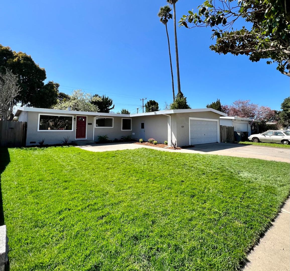 Detail Gallery Image 1 of 17 For 831 Central Ave, Salinas,  CA 93901 - 4 Beds | 2 Baths