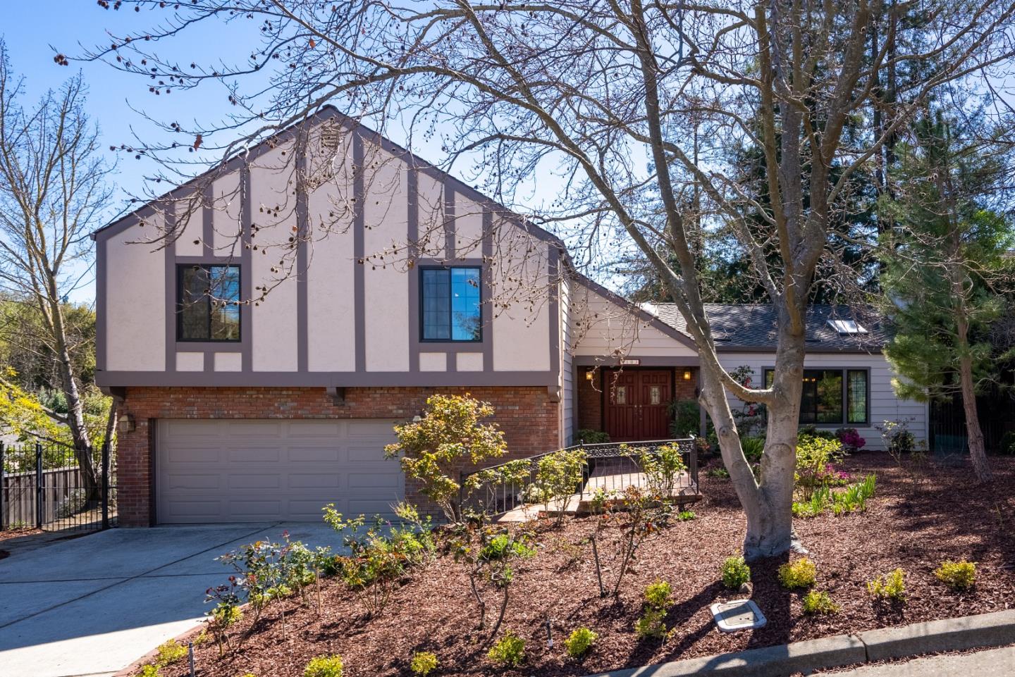 Detail Gallery Image 1 of 1 For 103 Chippendale Ct, Los Gatos,  CA 95032 - 4 Beds | 2/1 Baths