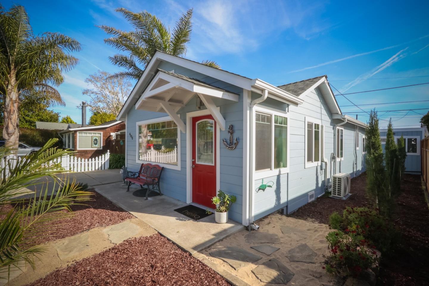 Detail Gallery Image 33 of 36 For 4570 Crystal St, Capitola,  CA 95010 - 2 Beds | 2 Baths
