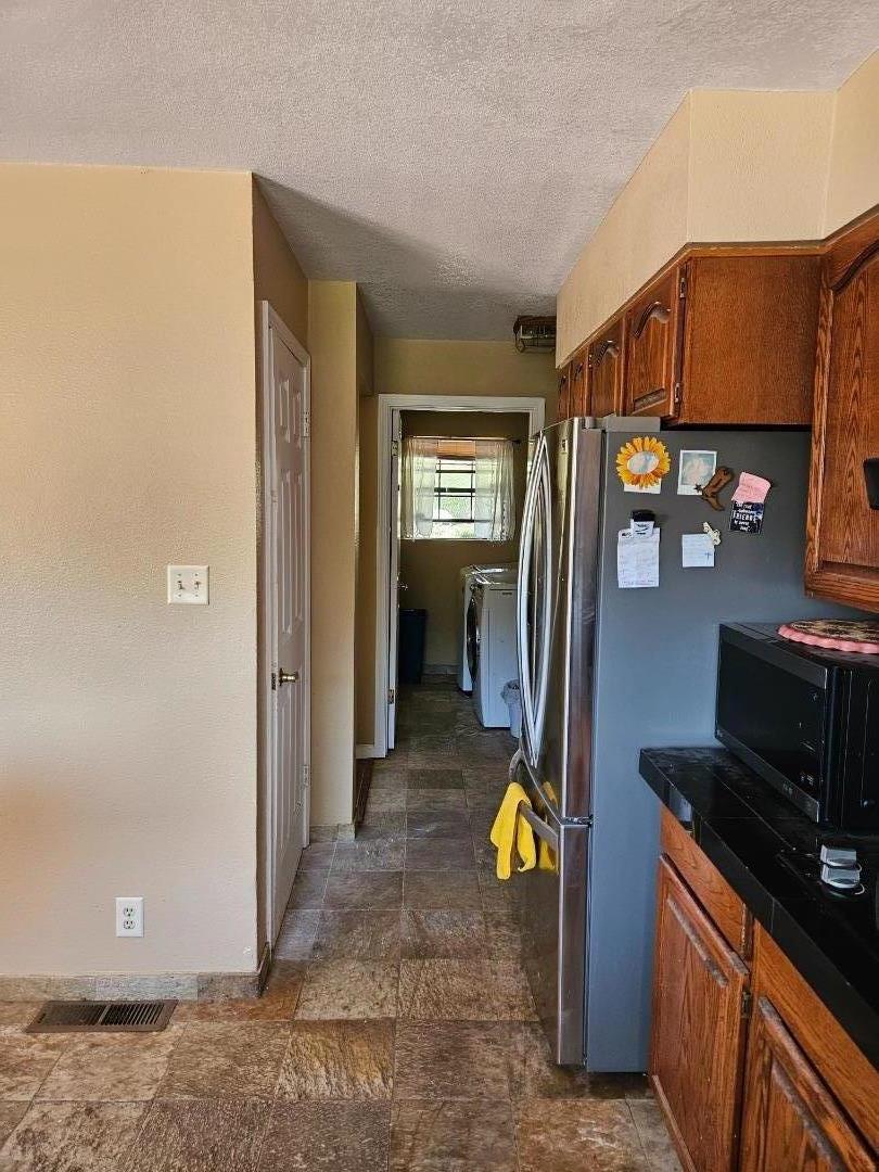 Detail Gallery Image 13 of 46 For 17621 Cunha Ln, Salinas,  CA 93907 - 3 Beds | 2/1 Baths