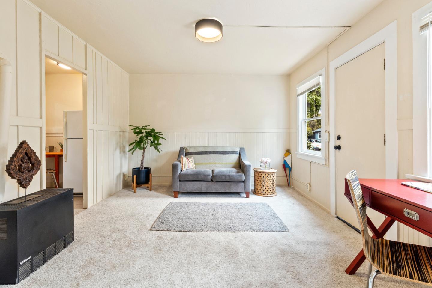Detail Gallery Image 5 of 22 For 202 Hollister Ave a B,  Capitola,  CA 95010 - 2 Beds | 2 Baths