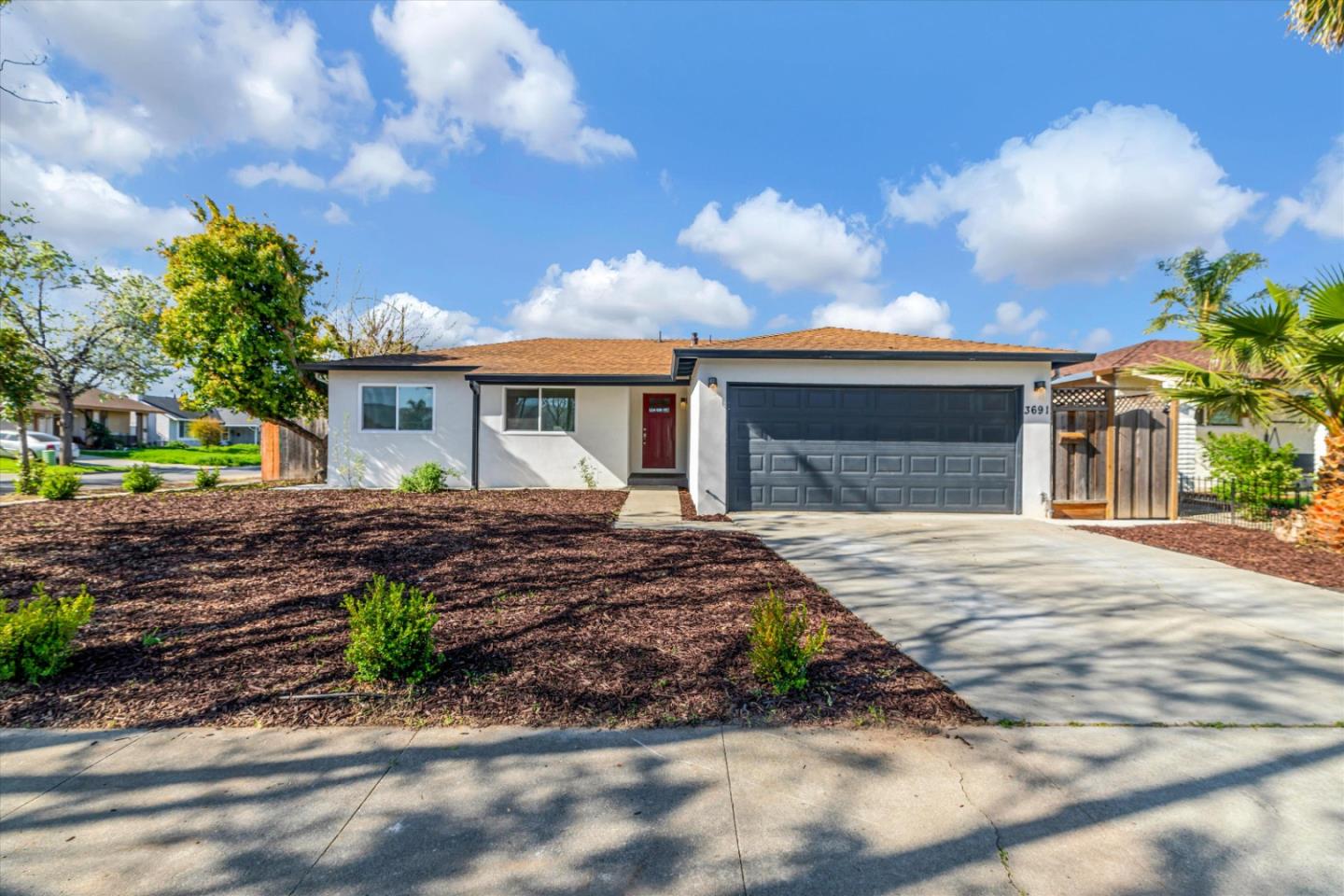 Detail Gallery Image 1 of 1 For 3691 Larry Ct, San Jose,  CA 95121 - 3 Beds | 2 Baths