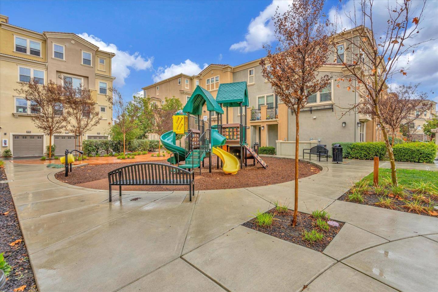 Detail Gallery Image 39 of 44 For 2000 Trento Loop, Milpitas,  CA 95035 - 2 Beds | 2 Baths