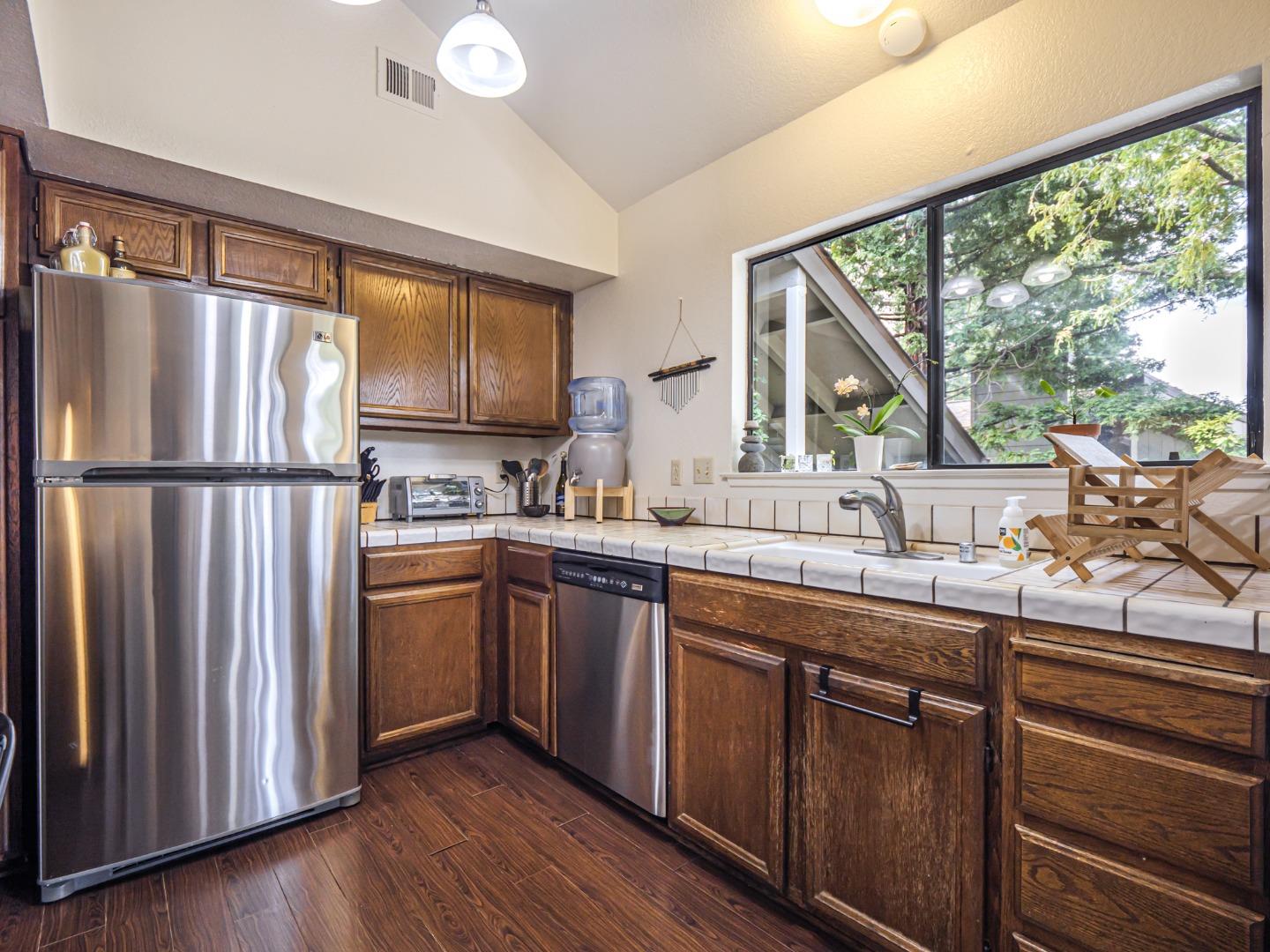 Detail Gallery Image 10 of 52 For 111 Bean Creek Rd #48,  Scotts Valley,  CA 95066 - 2 Beds | 2 Baths