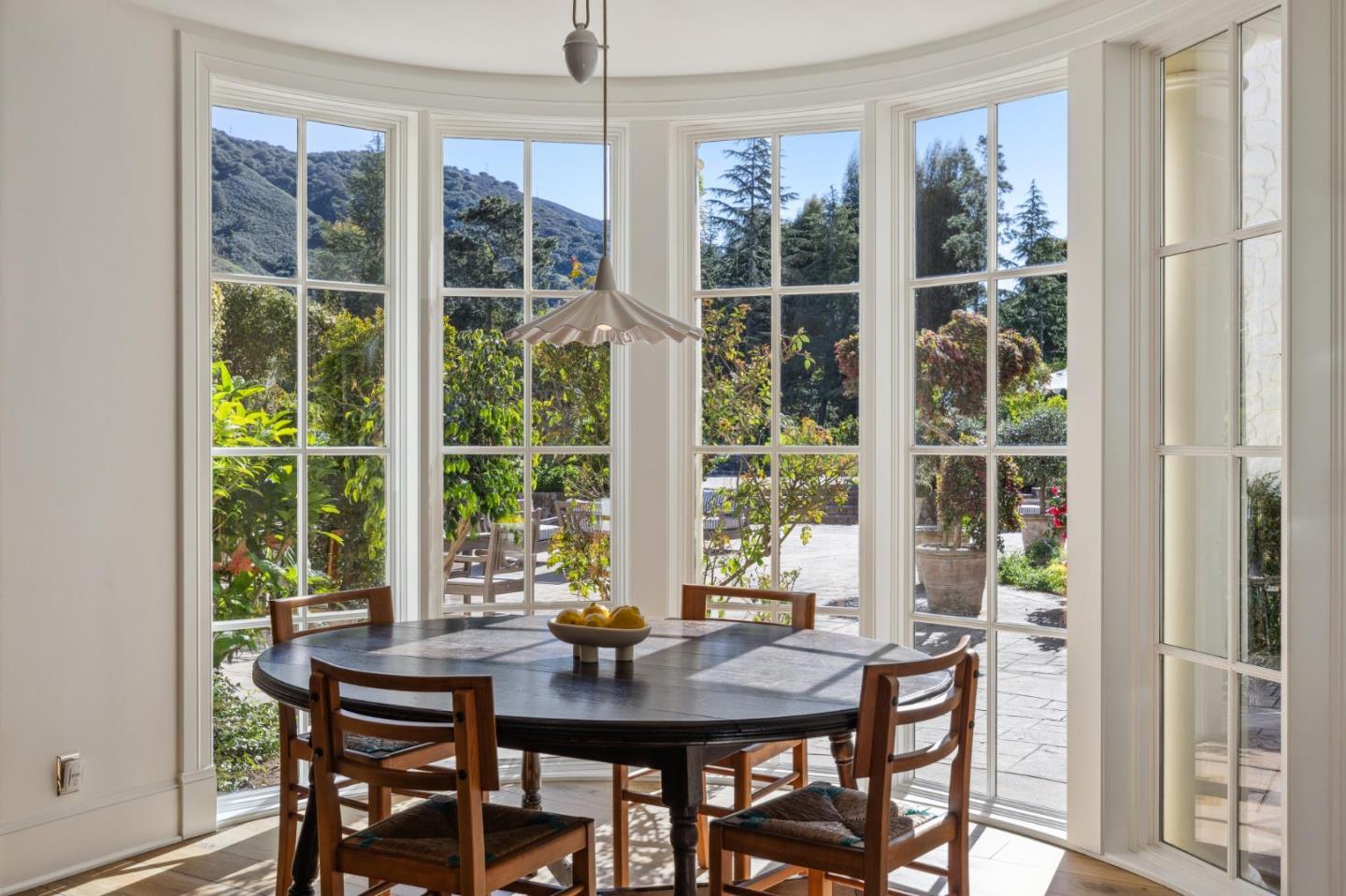Detail Gallery Image 23 of 93 For 12 Ring Ln, Carmel Valley,  CA 93924 - 6 Beds | 5/2 Baths