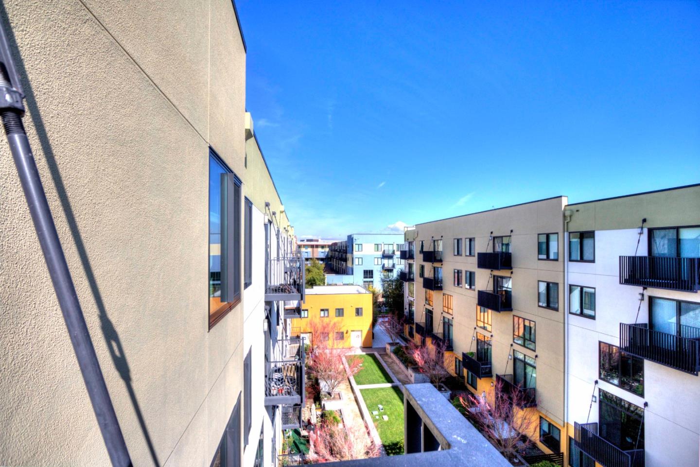 Detail Gallery Image 11 of 30 For 88 Bush St #4198,  San Jose,  CA 95126 - 2 Beds | 2 Baths
