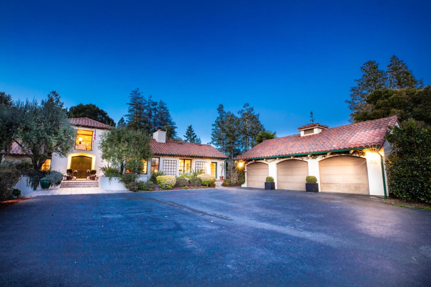 Photo of 33 Bear Valley Rdg in Aptos, CA