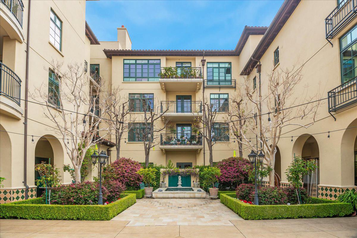 Detail Gallery Image 1 of 1 For 555 Byron St #107,  Palo Alto,  CA 94301 - 2 Beds | 2 Baths