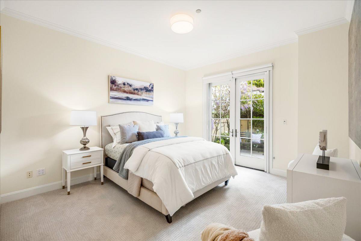 Detail Gallery Image 12 of 36 For 555 Byron St #107,  Palo Alto,  CA 94301 - 2 Beds | 2 Baths