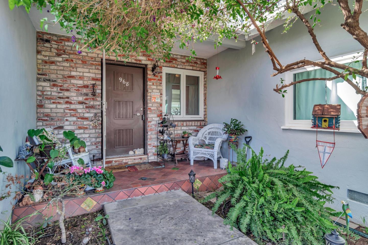 Detail Gallery Image 1 of 1 For 968 Lorne Way, Sunnyvale,  CA 94087 - 3 Beds | 2 Baths