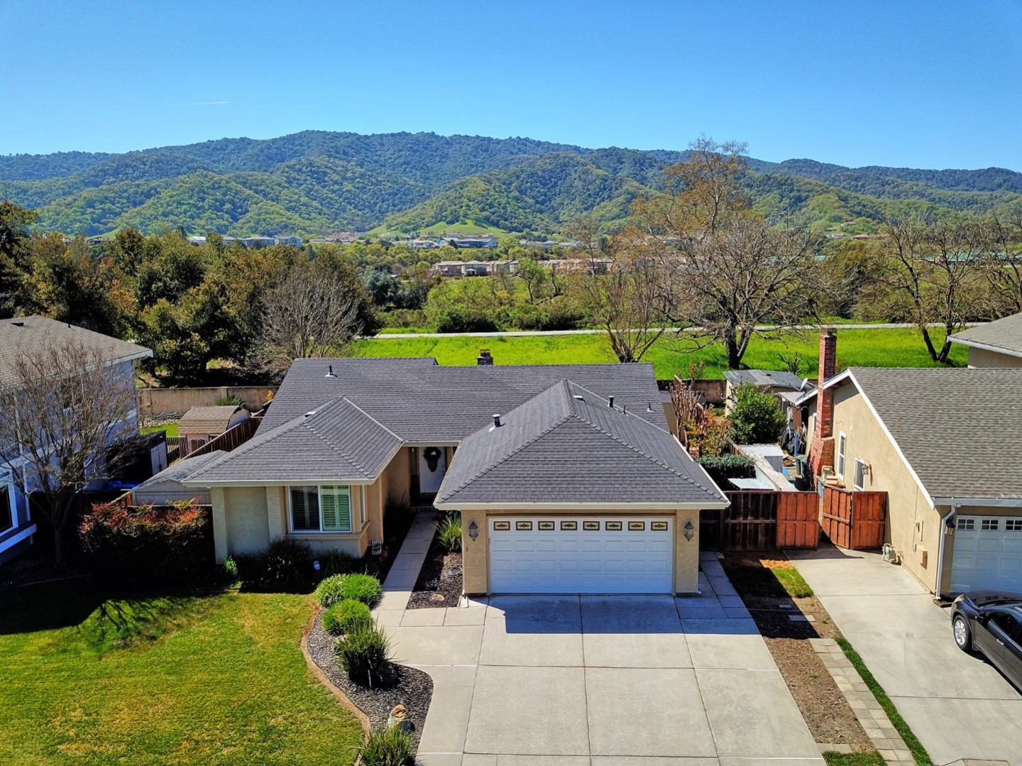 Photo of 7359 Crawford Dr in Gilroy, CA