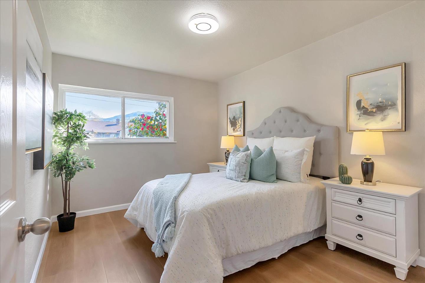 Detail Gallery Image 10 of 20 For 285 N Cragmont Ave, San Jose,  CA 95127 - 3 Beds | 2 Baths