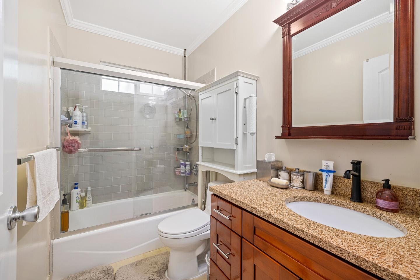 Detail Gallery Image 10 of 14 For 698 San Diego Avenue, Daly City,  CA 94014 - 3 Beds | 2 Baths