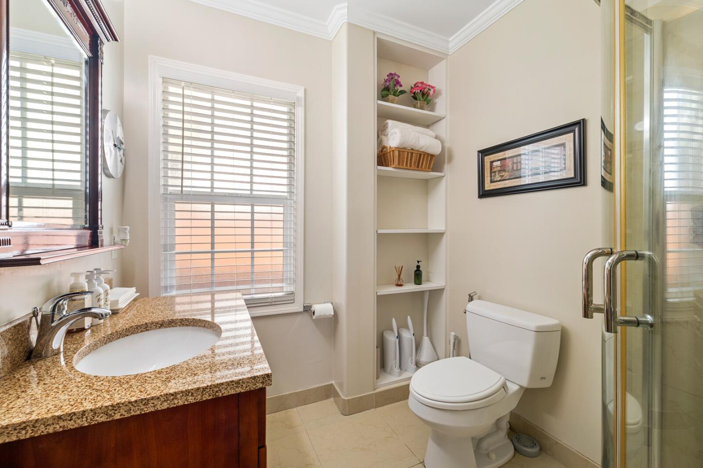 Detail Gallery Image 8 of 14 For 698 San Diego Avenue, Daly City,  CA 94014 - 3 Beds | 2 Baths
