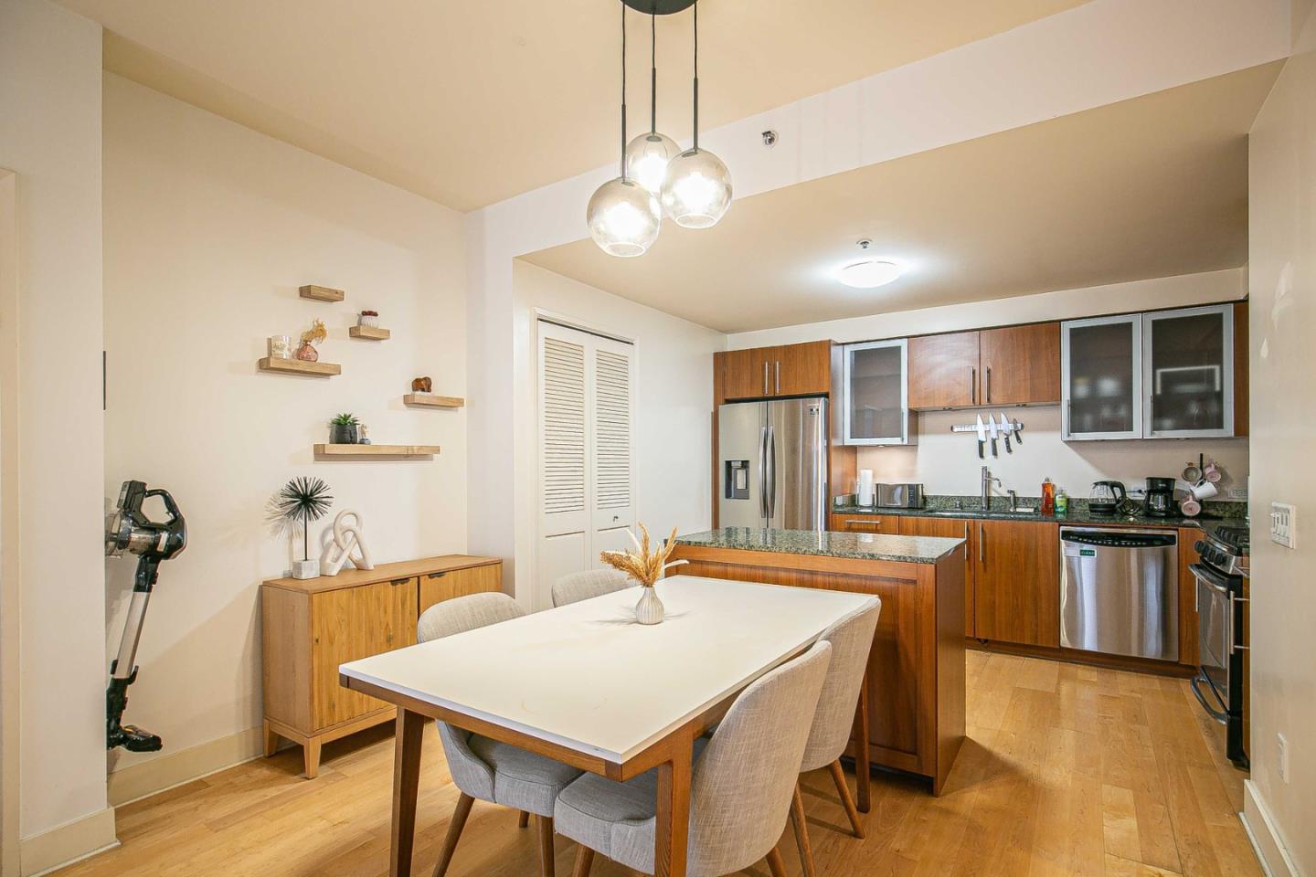 Detail Gallery Image 7 of 27 For 50 Lansing St #407,  San Francisco,  CA 94105 - 2 Beds | 2 Baths