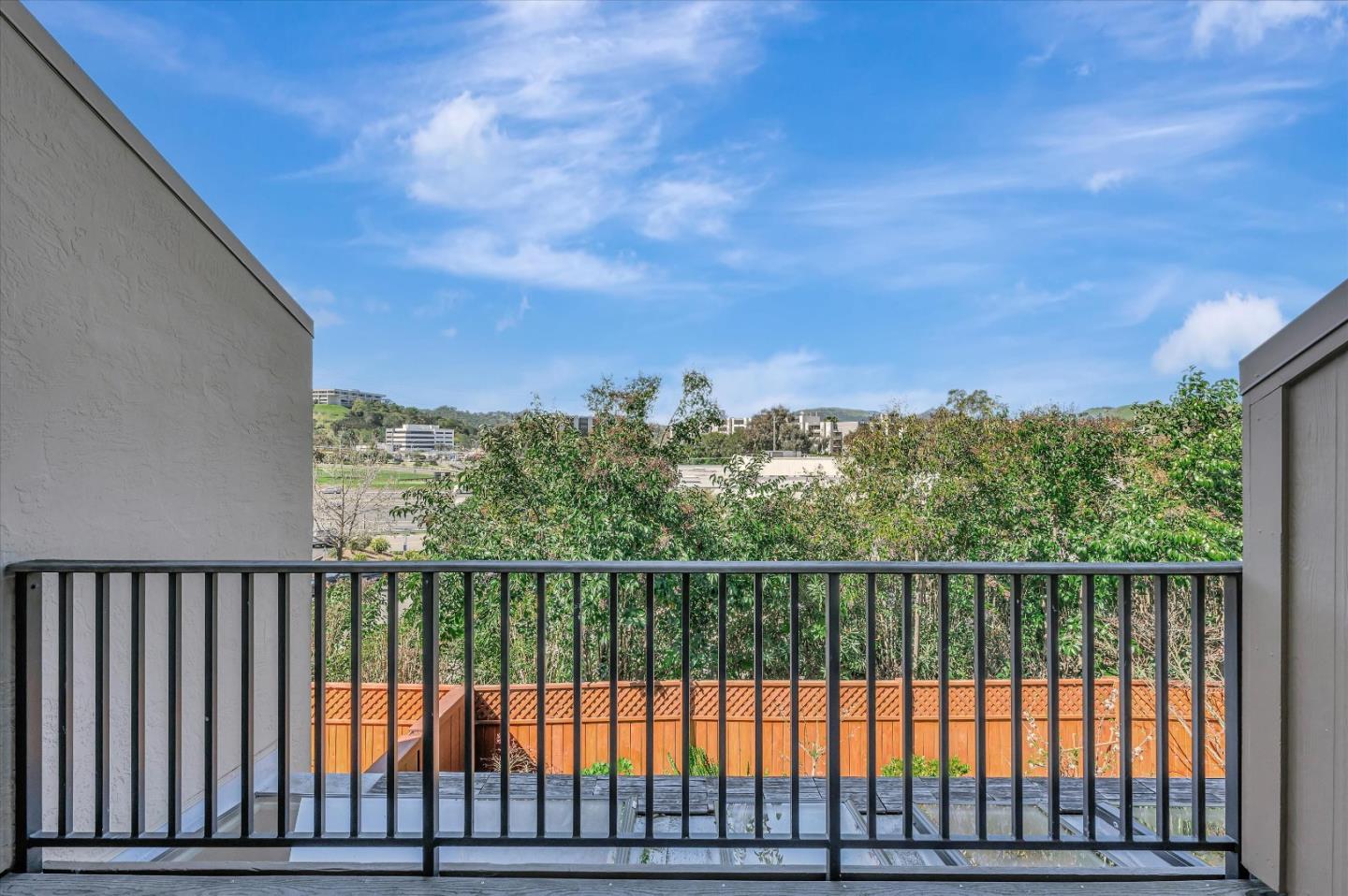 Detail Gallery Image 15 of 16 For 100 Marin Center Dr #5,  San Rafael,  CA 94903 - 2 Beds | 1/1 Baths