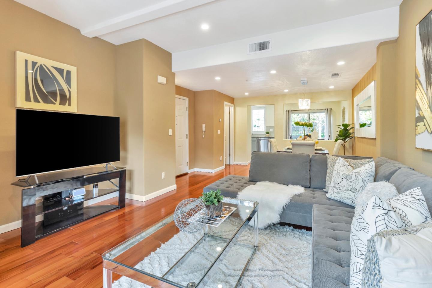 Detail Gallery Image 5 of 25 For 511 White Chapel Ave #409,  San Jose,  CA 95136 - 2 Beds | 2/1 Baths