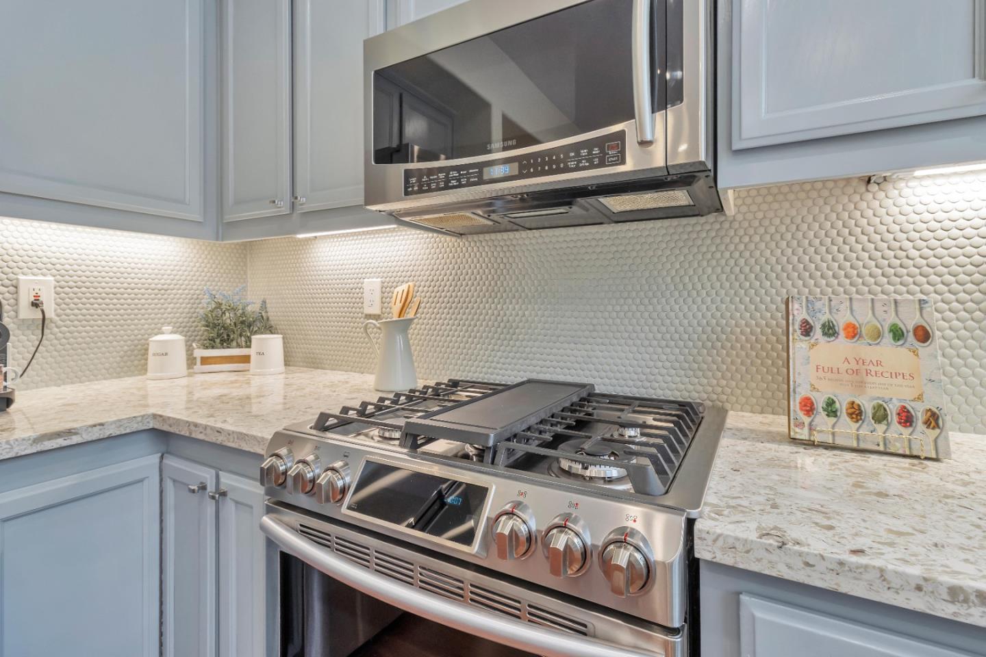 Detail Gallery Image 6 of 25 For 511 White Chapel Ave #409,  San Jose,  CA 95136 - 2 Beds | 2/1 Baths