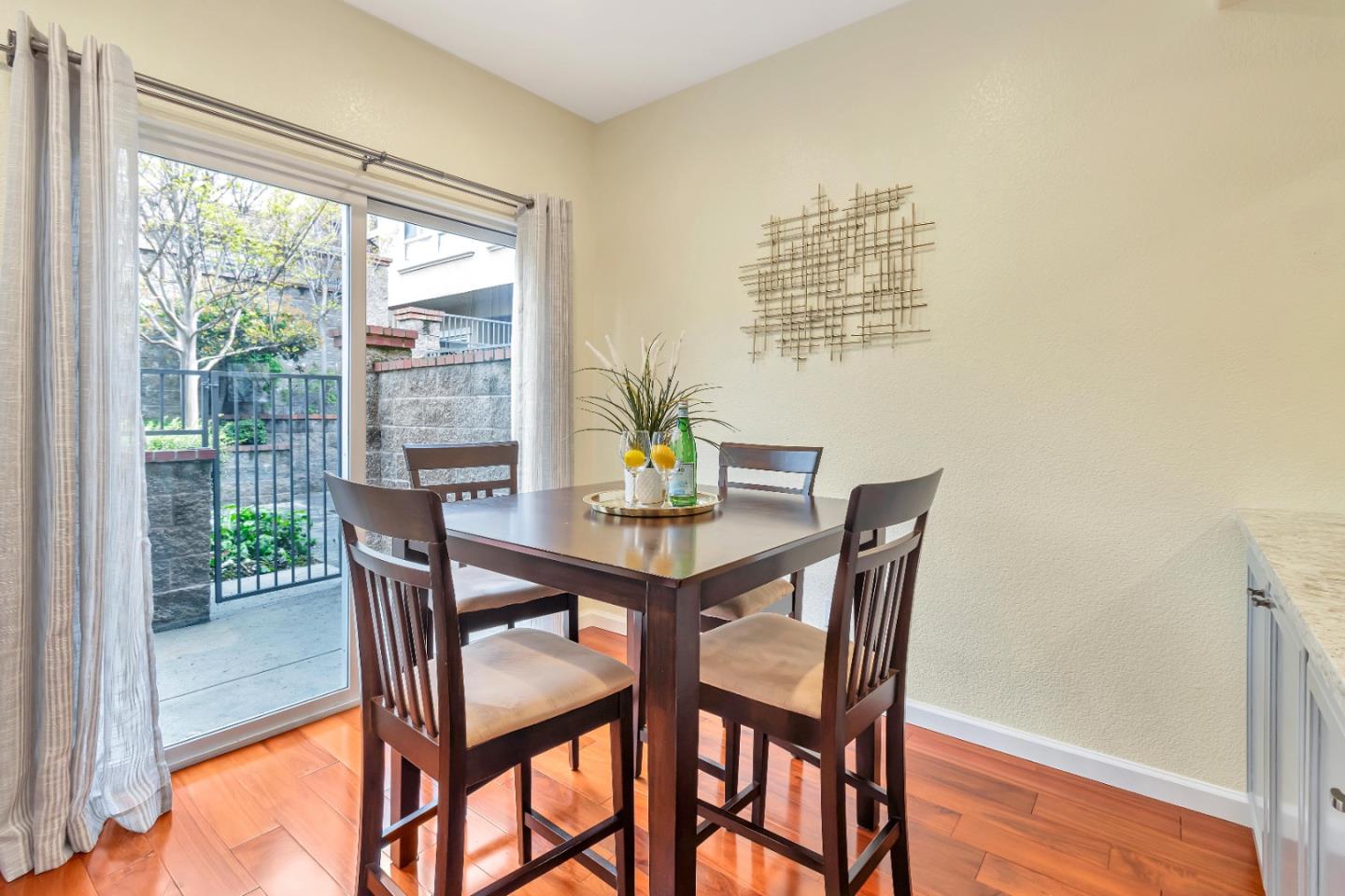 Detail Gallery Image 9 of 25 For 511 White Chapel Ave #409,  San Jose,  CA 95136 - 2 Beds | 2/1 Baths