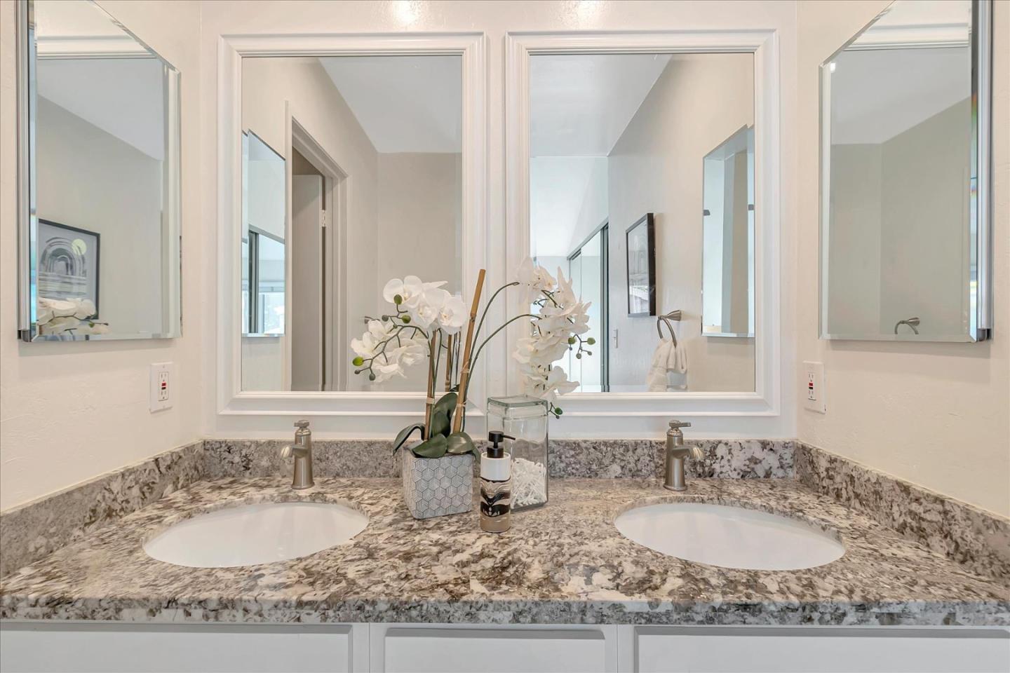 Detail Gallery Image 28 of 44 For 6537 Cobblestone Ct, San Jose,  CA 95120 - 4 Beds | 2/1 Baths