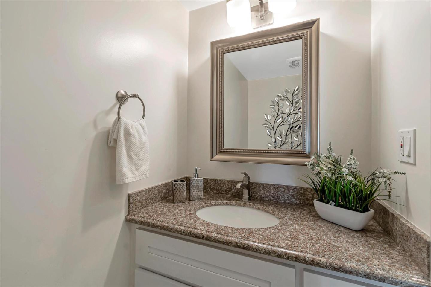 Detail Gallery Image 39 of 44 For 6537 Cobblestone Ct, San Jose,  CA 95120 - 4 Beds | 2/1 Baths