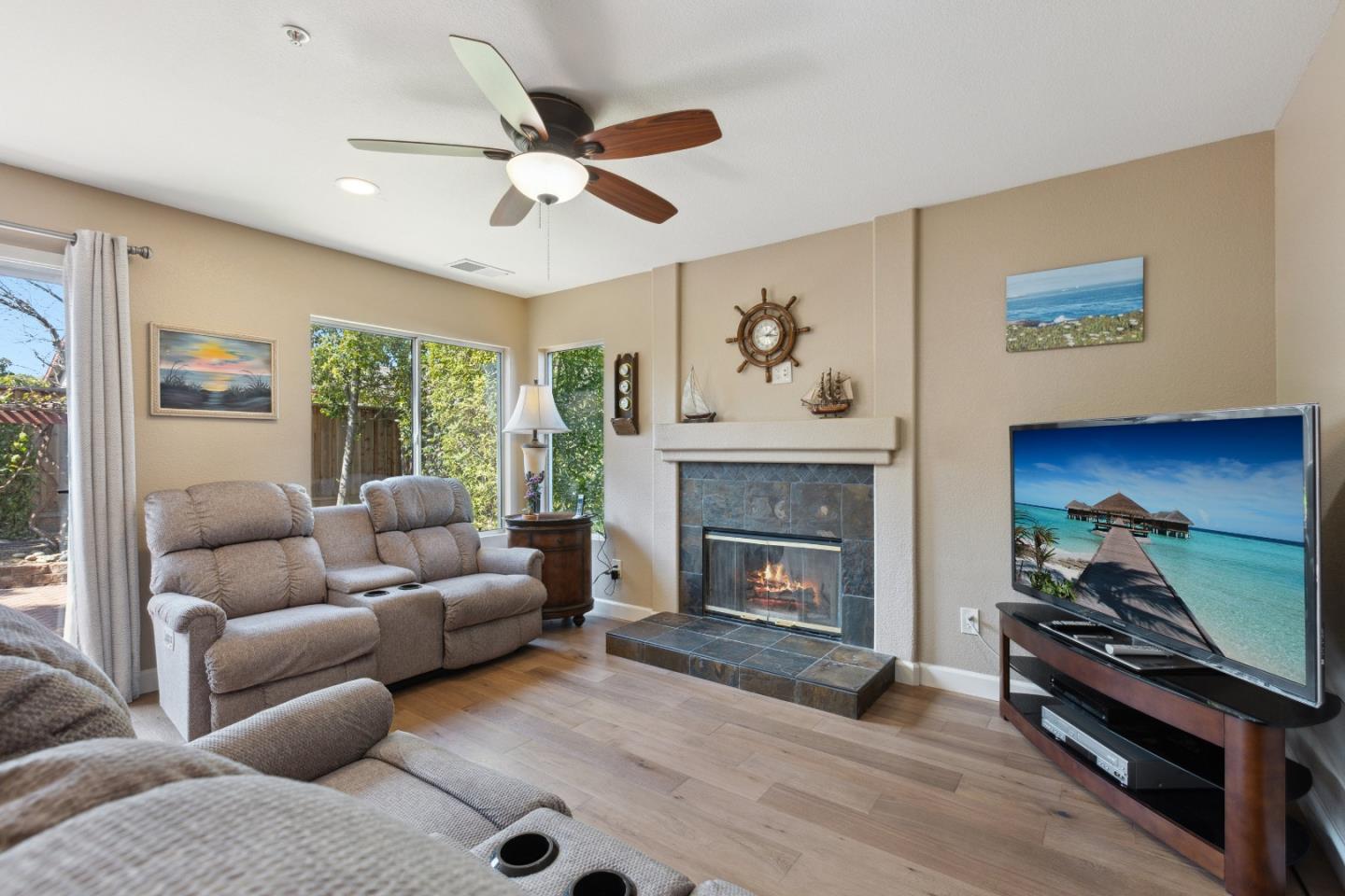 Detail Gallery Image 15 of 59 For 15360 La Rocca Dr, Morgan Hill,  CA 95037 - 4 Beds | 2/1 Baths