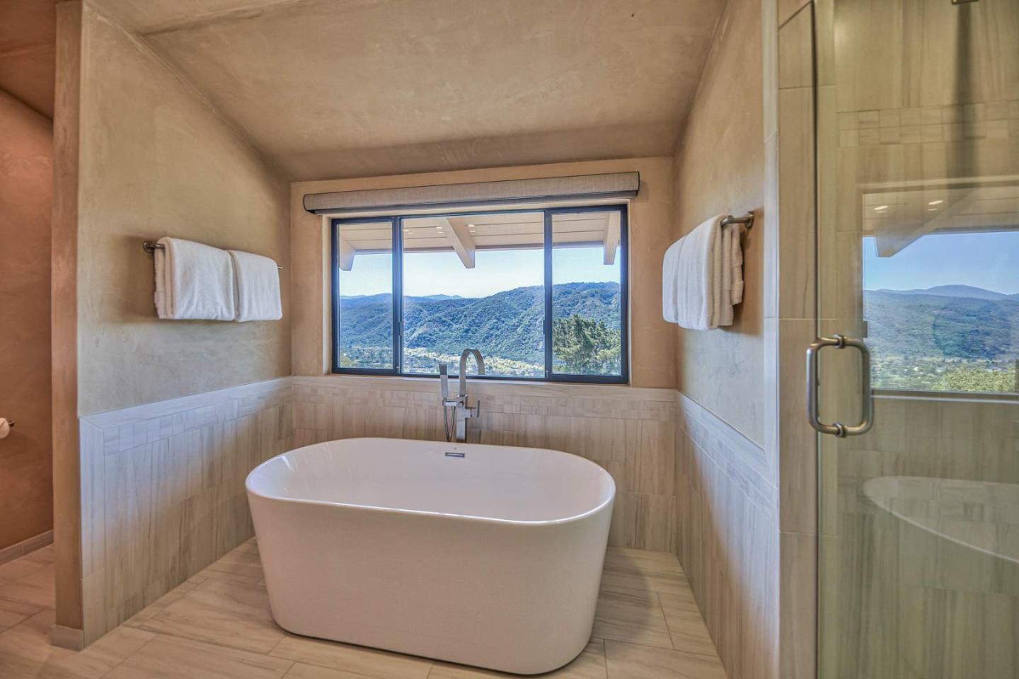 Detail Gallery Image 35 of 45 For 13369 Middle Canyon Rd, Carmel Valley,  CA 93924 - 3 Beds | 2/1 Baths