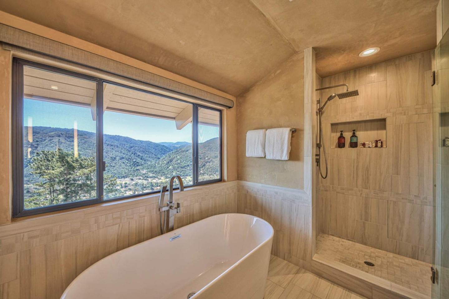 Detail Gallery Image 36 of 45 For 13369 Middle Canyon Rd, Carmel Valley,  CA 93924 - 3 Beds | 2/1 Baths