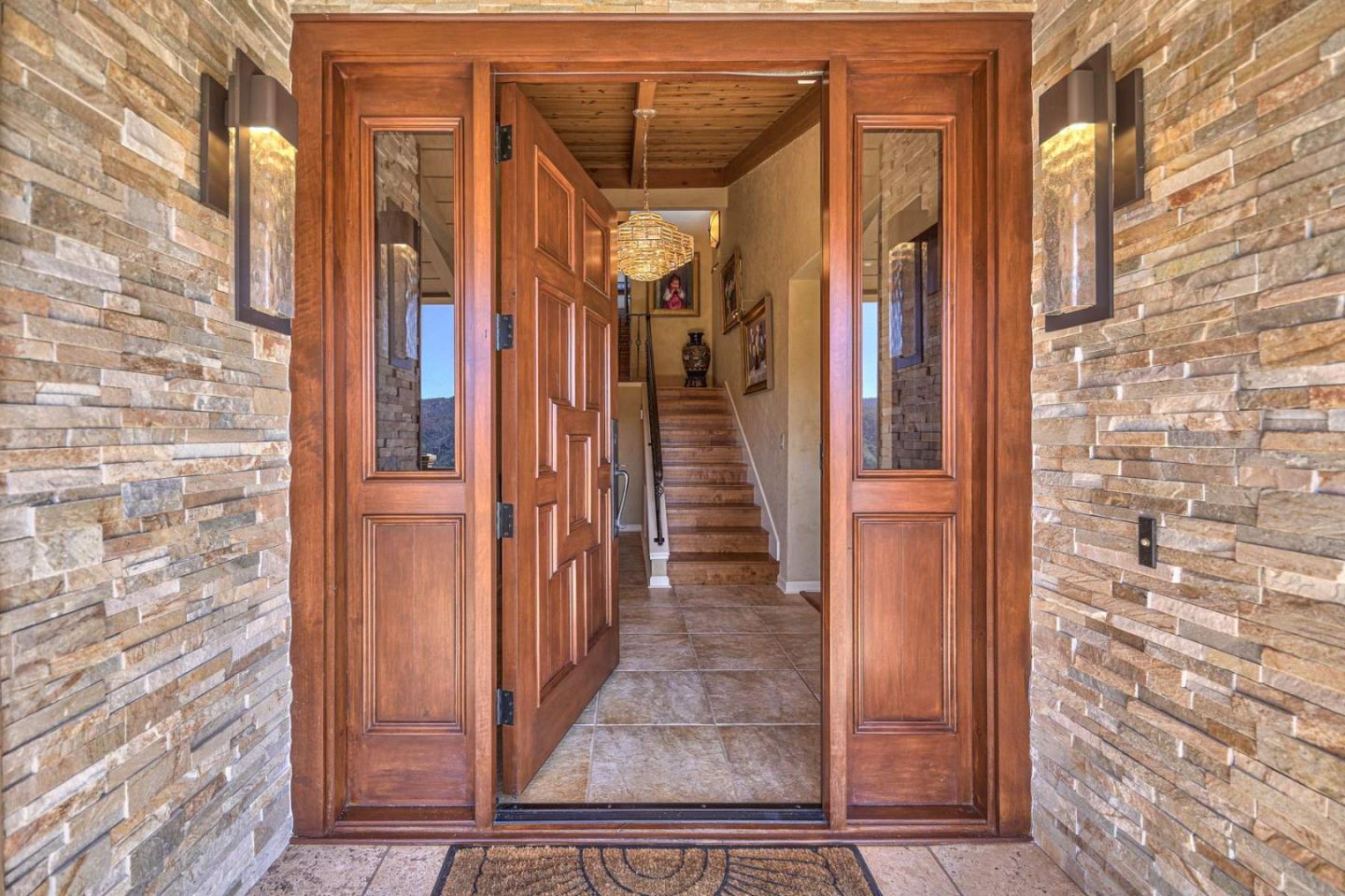 Detail Gallery Image 4 of 45 For 13369 Middle Canyon Rd, Carmel Valley,  CA 93924 - 3 Beds | 2/1 Baths
