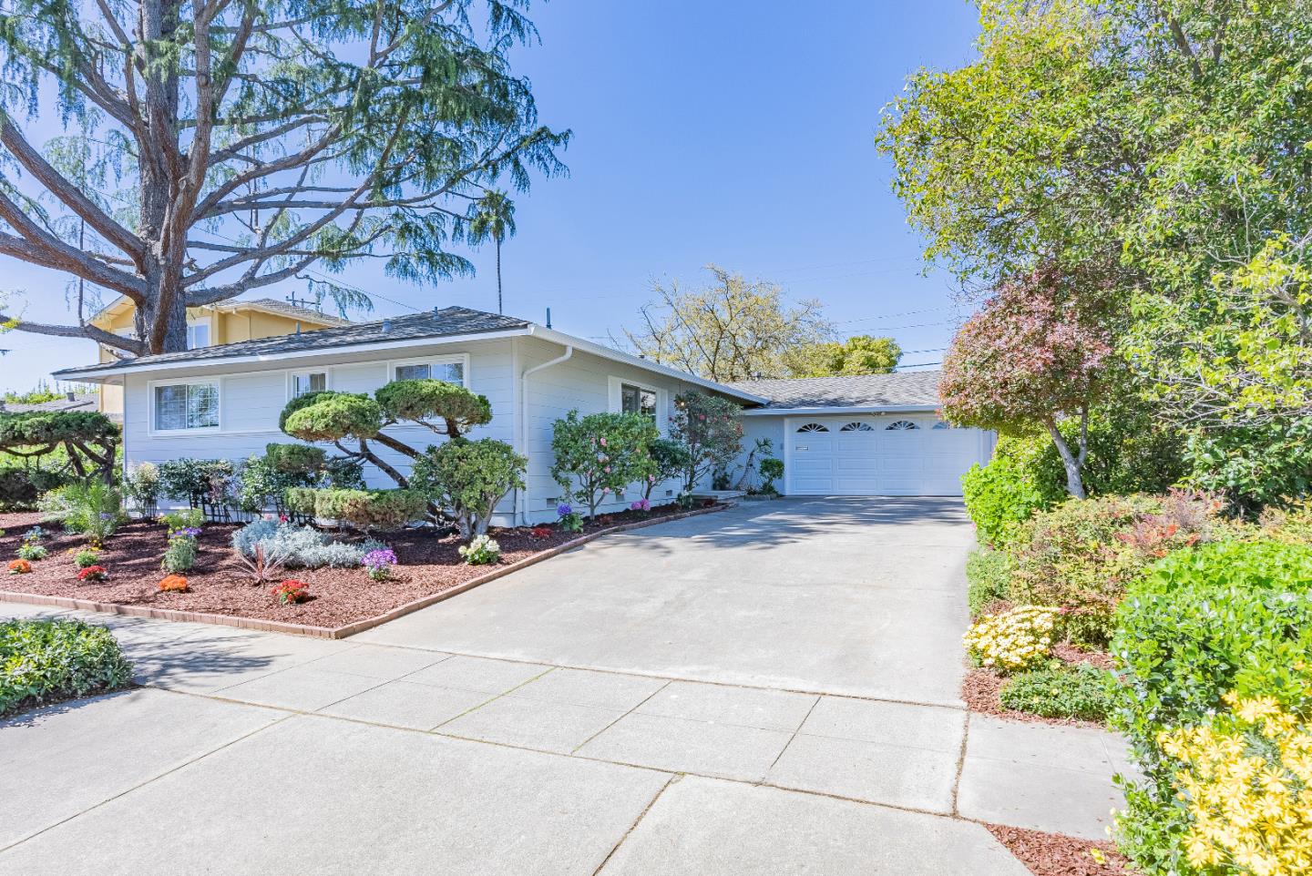 871 Helena Dr, Sunnyvale, CA 94087