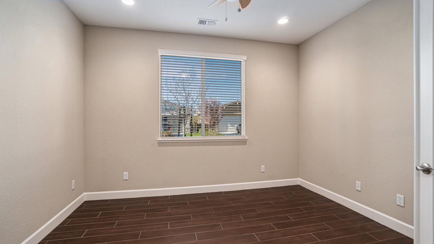 Detail Gallery Image 12 of 26 For 532 Eagle Dr, Rio Vista,  CA 94571 - 2 Beds | 2 Baths
