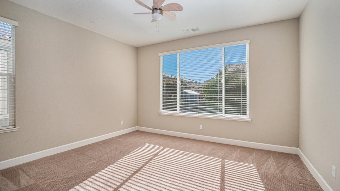Detail Gallery Image 13 of 26 For 532 Eagle Dr, Rio Vista,  CA 94571 - 2 Beds | 2 Baths