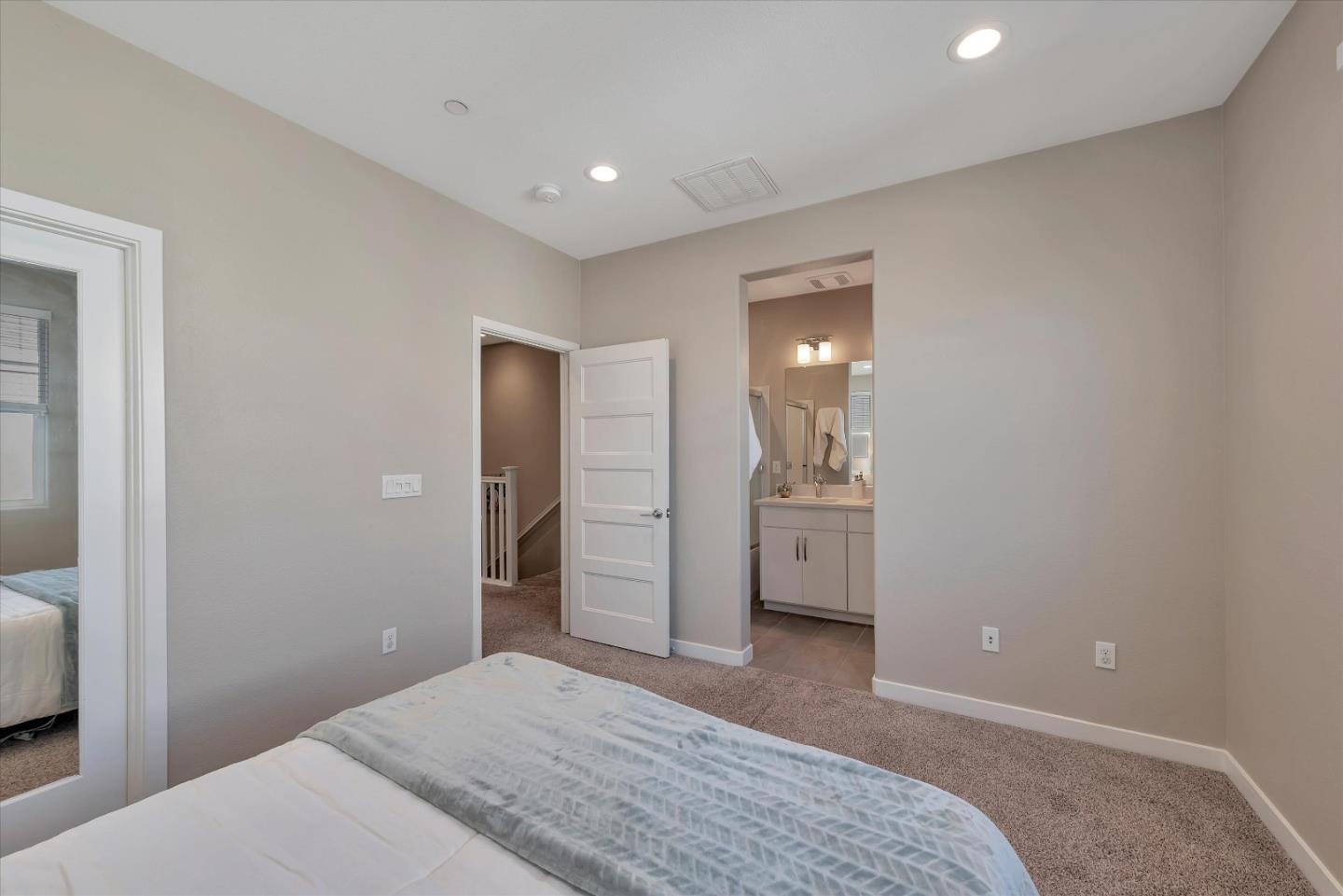 Detail Gallery Image 23 of 49 For 851 Pepper Pl, Milpitas,  CA 95035 - 3 Beds | 3/1 Baths