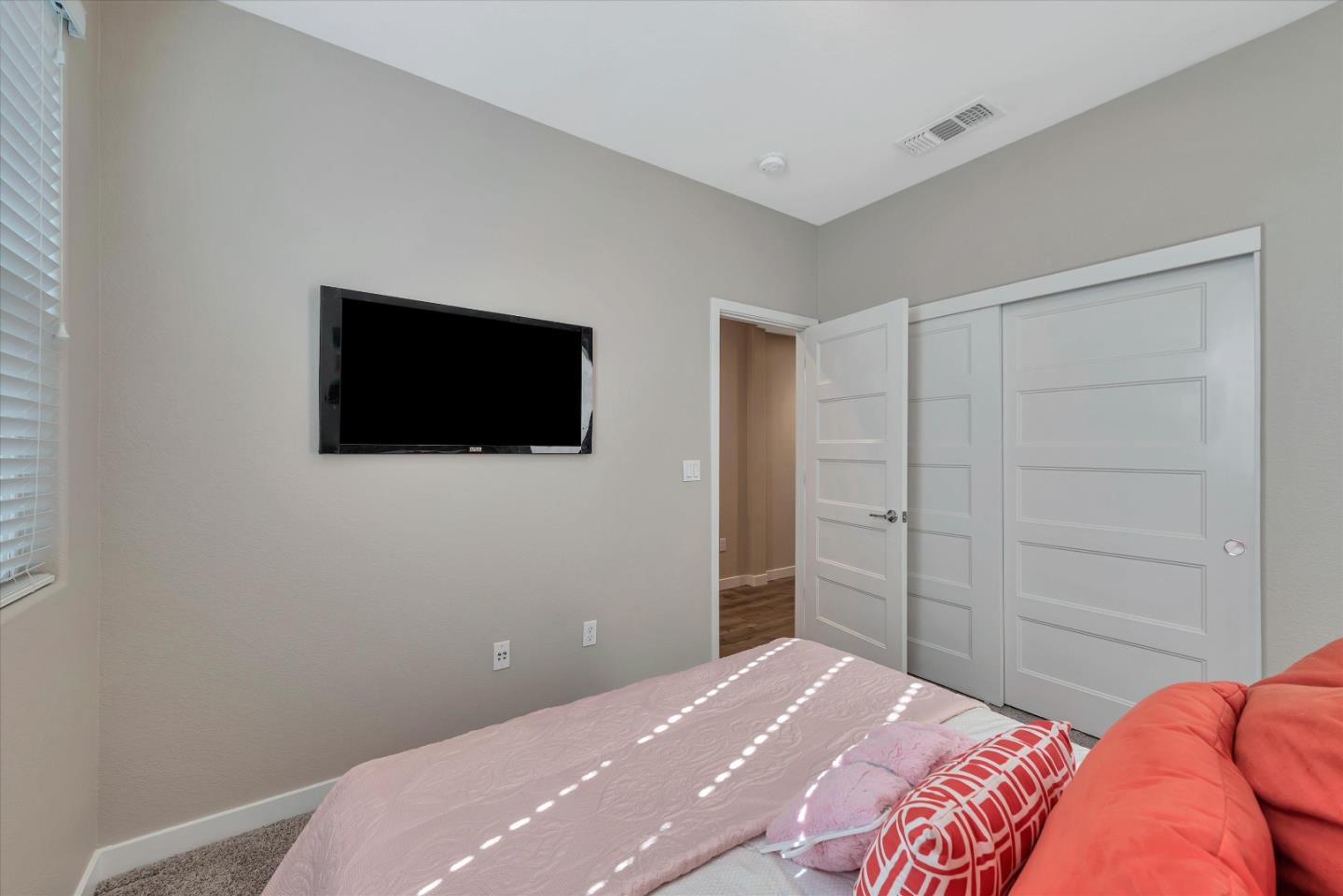 Detail Gallery Image 8 of 49 For 851 Pepper Pl, Milpitas,  CA 95035 - 3 Beds | 3/1 Baths
