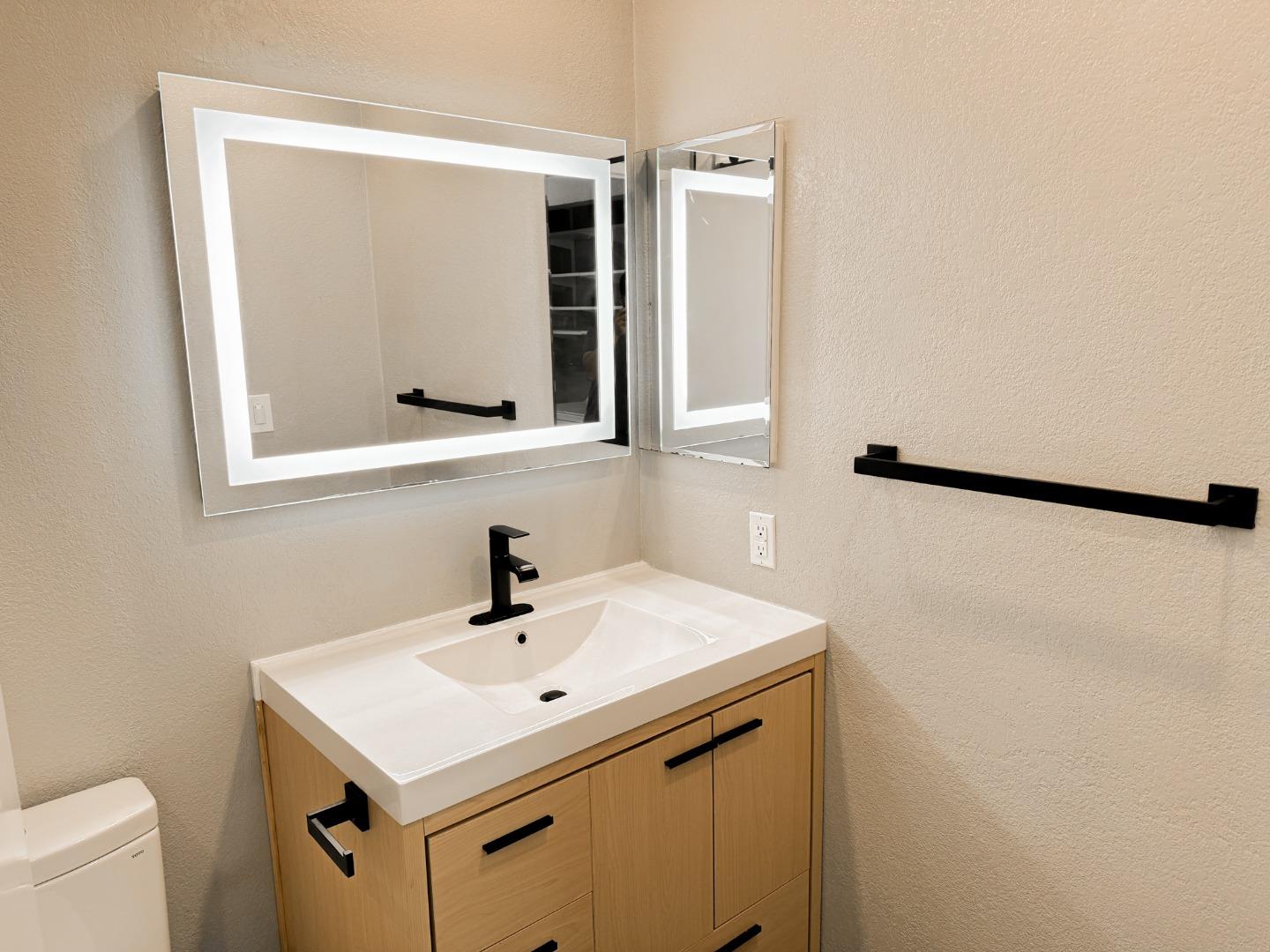 Detail Gallery Image 9 of 24 For 39034 Guardino Dr #105,  Fremont,  CA 94538 - 1 Beds | 1 Baths