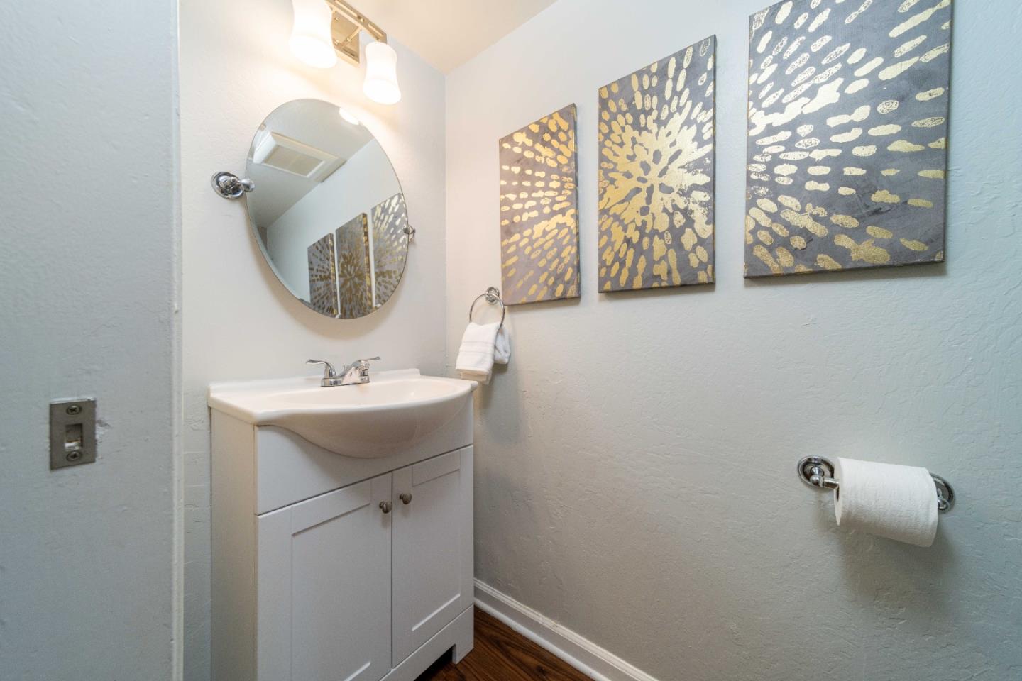 Detail Gallery Image 10 of 26 For 1304 Terra Nova Blvd, Pacifica,  CA 94044 - 2 Beds | 1/1 Baths