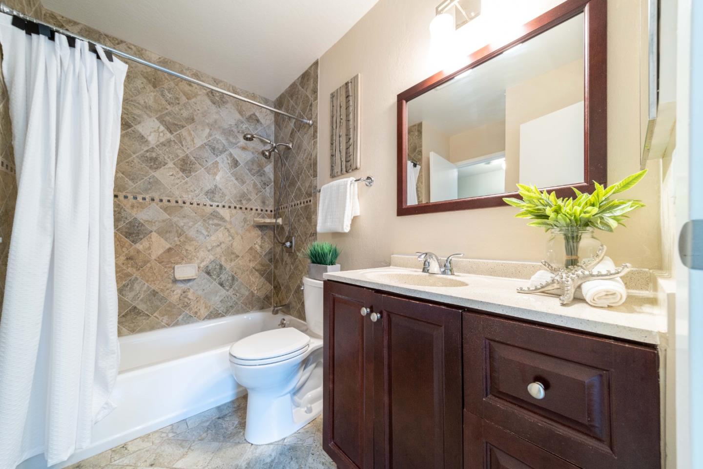 Detail Gallery Image 15 of 26 For 1304 Terra Nova Blvd, Pacifica,  CA 94044 - 2 Beds | 1/1 Baths