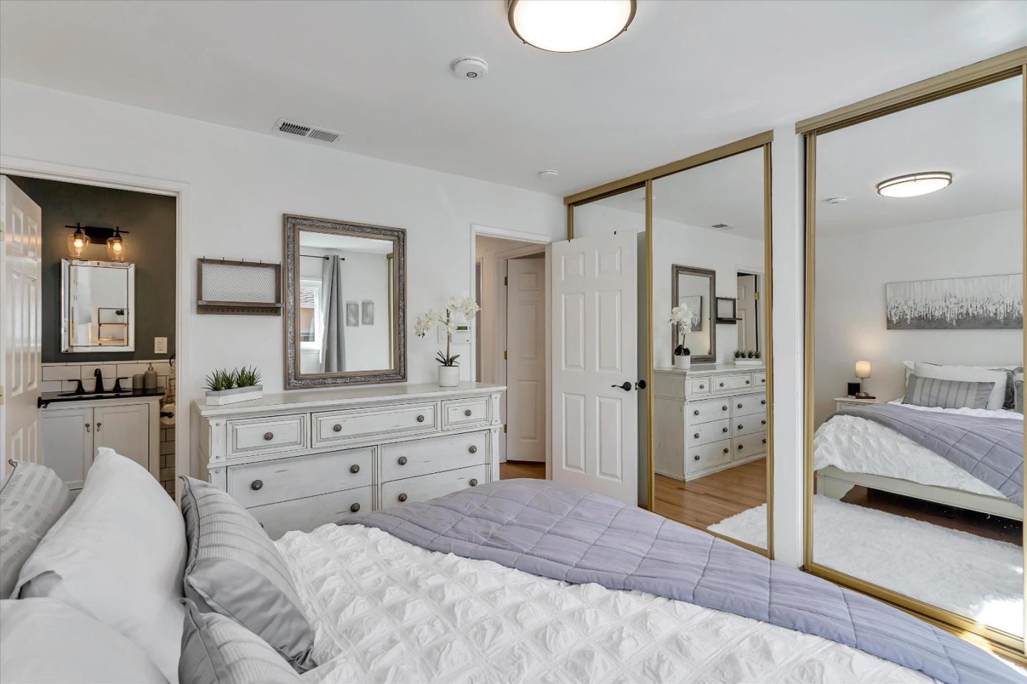 Detail Gallery Image 26 of 43 For 757 Kilkenny Ct, Sunnyvale,  CA 94087 - 4 Beds | 2/1 Baths