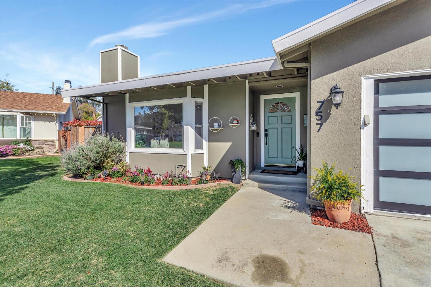 Detail Gallery Image 5 of 43 For 757 Kilkenny Ct, Sunnyvale,  CA 94087 - 4 Beds | 2/1 Baths