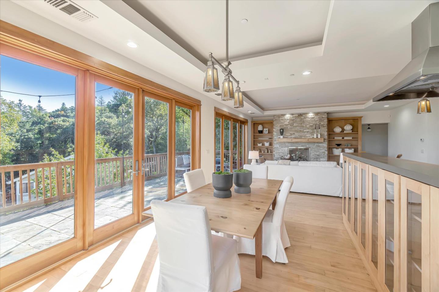 Detail Gallery Image 13 of 71 For 2 Vallecito Ln, Orinda,  CA 94563 - 5 Beds | 4/1 Baths