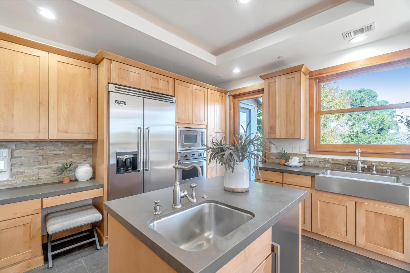 Detail Gallery Image 9 of 71 For 2 Vallecito Ln, Orinda,  CA 94563 - 5 Beds | 4/1 Baths