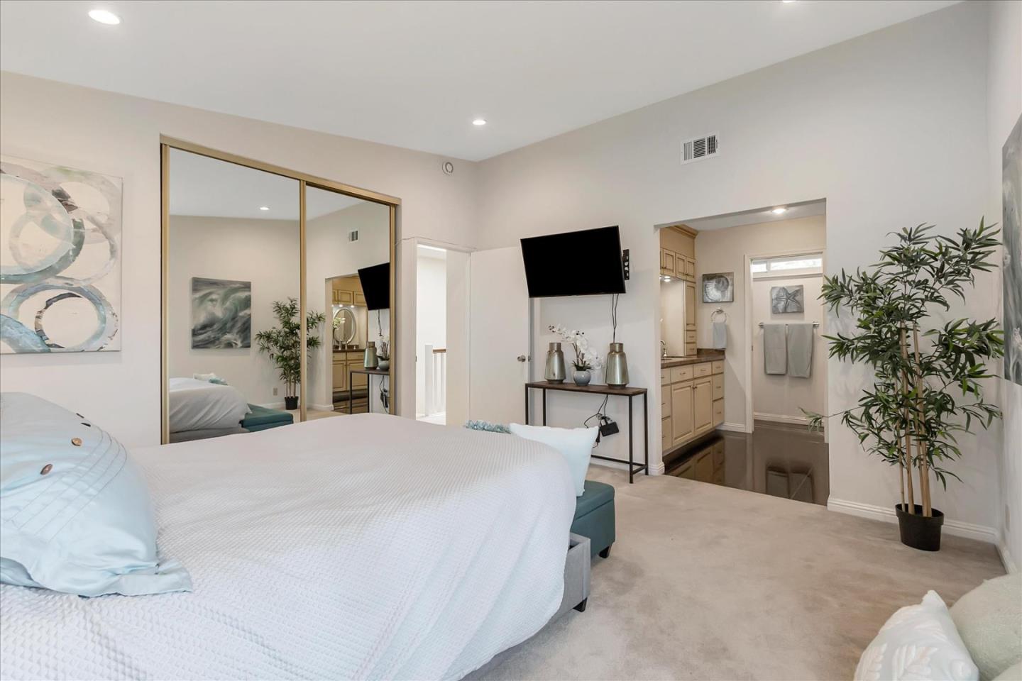 Detail Gallery Image 33 of 49 For 667 Stemel Ct, Milpitas,  CA 95035 - 4 Beds | 2/1 Baths
